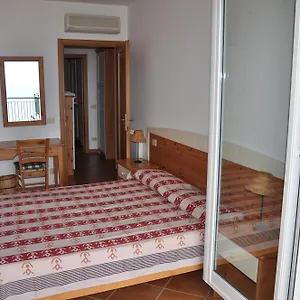 residenza-turistico-alberghiera-le-poste-del-pianone.it-tuscanyhotel.com/