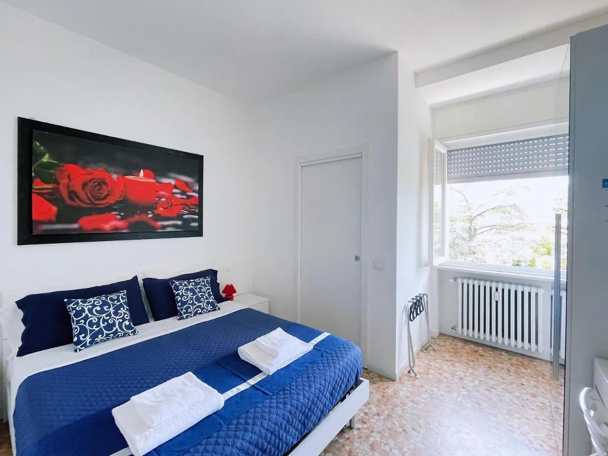 Confortini Rooms Sunday Verona Casa de hóspedes